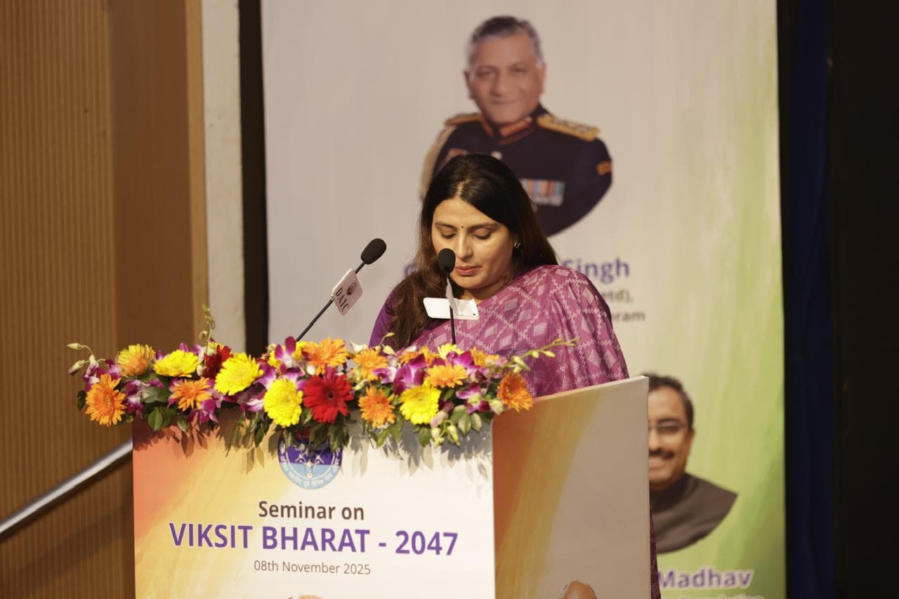 Discussion with farmers in agricultural fields